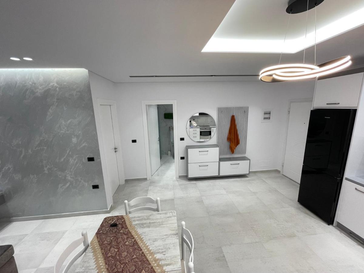 Alpha Lux Apartment Sarande Luaran gambar