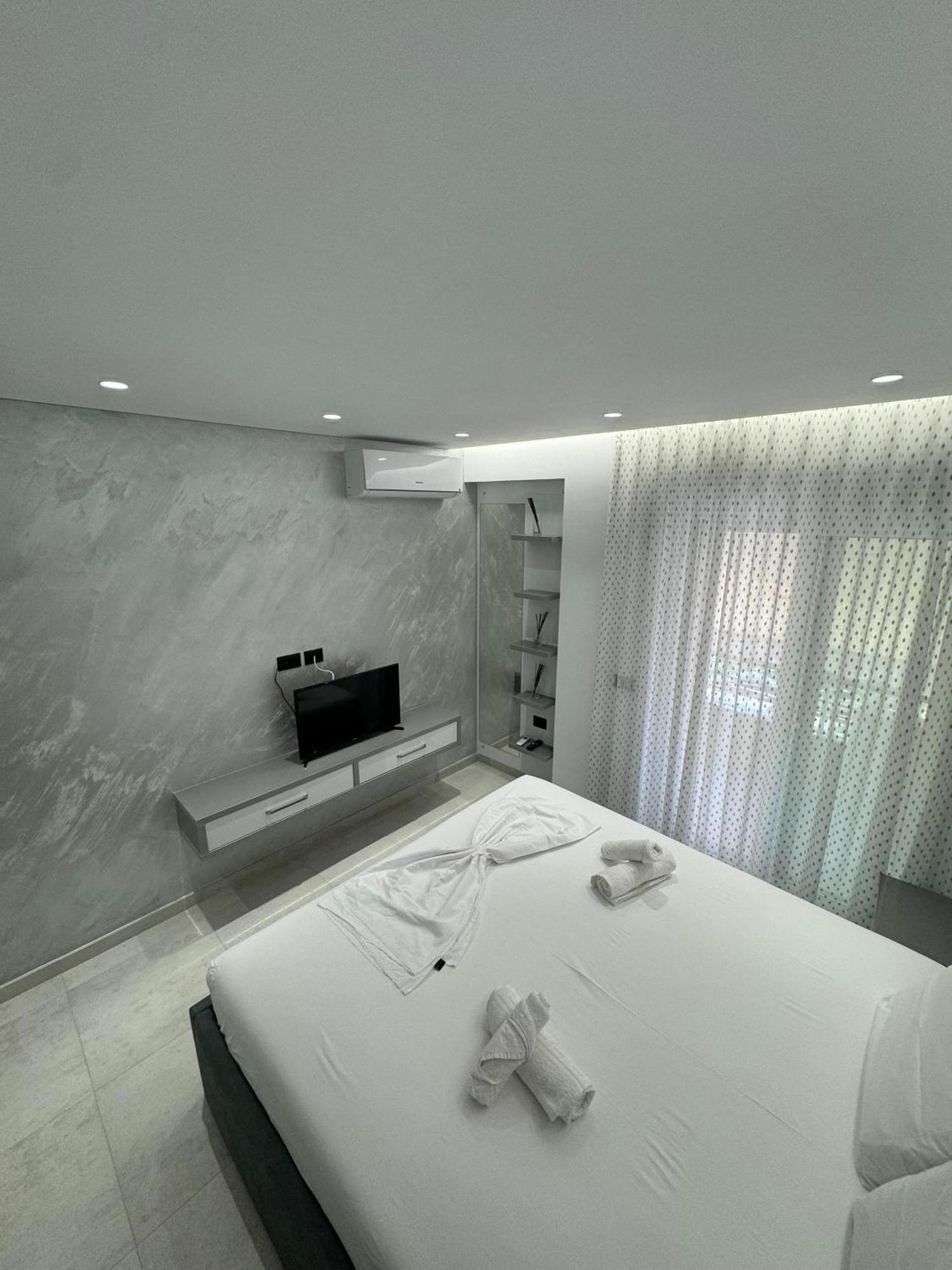Alpha Lux Apartment Sarande Luaran gambar